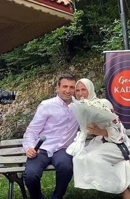 Selçuk yeni evlenmiştir.